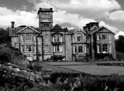 Auchen Castle X